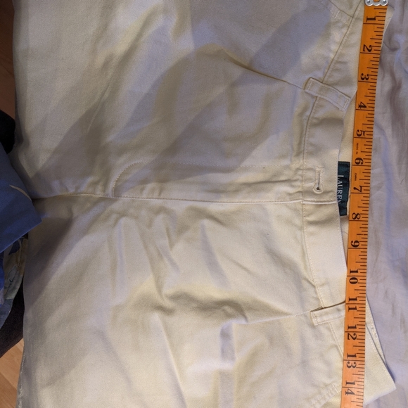 Lauren Ralph Lauren pastel yellow shorts - Picture 6 of 7